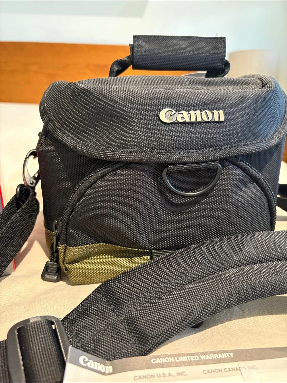 NWT Canon EOS Rebel DSLR Camera Kit with Black Carrying Case and 2 Lens